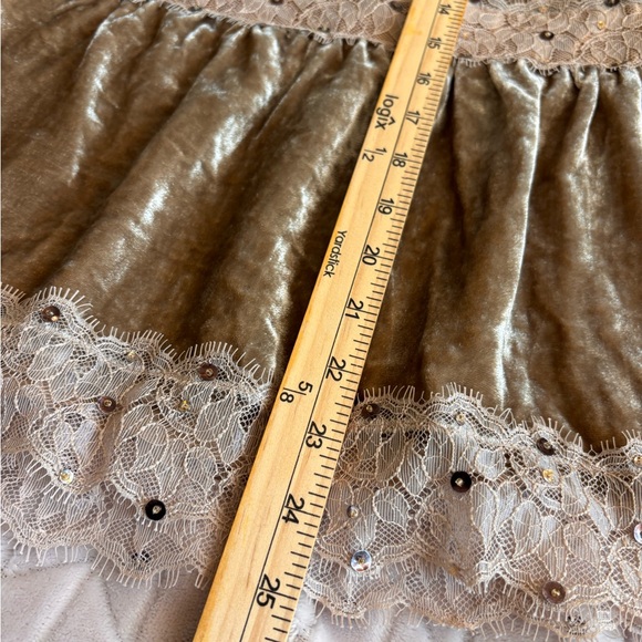 Whimsigoth Fairycore Gold Velvet Skirt Eyelash Lace Trim Sequin Boho Grunge Sz L - Picture 8 of 8